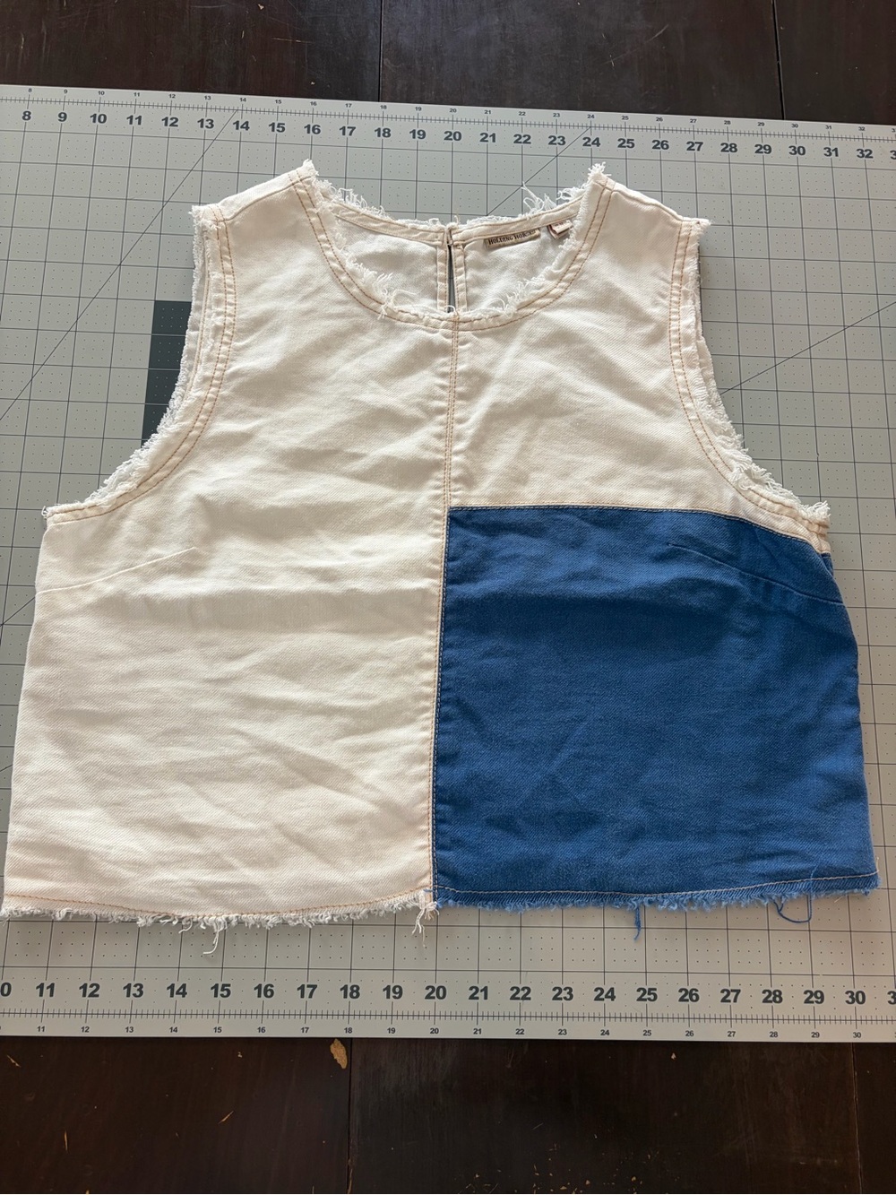 HOLDING HORSES Cream and Blue Colorblock Cropped Denim Tank